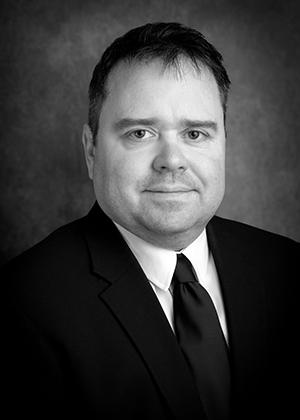 Headshot of Eric J. Warner, Esq.